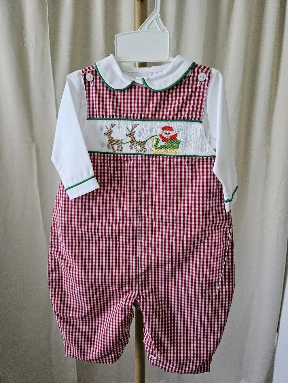 Petit Ami Smocked Santa Sleigh Gingham Jon Jon NWT Size 6M